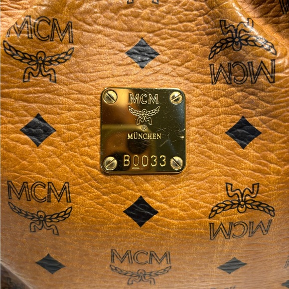 Preloved MCM Cognac hobo bag - Picture 4 of 17